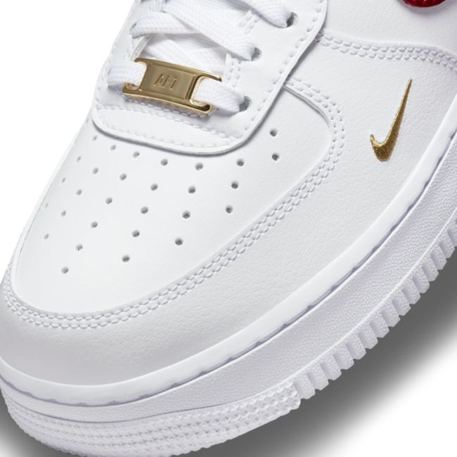 Nike Air Force 1 - Essential Red – sneakers från Nike, bild 4