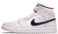 Nike Air Jordan 1 - Light Violet – sneakers från Nike
