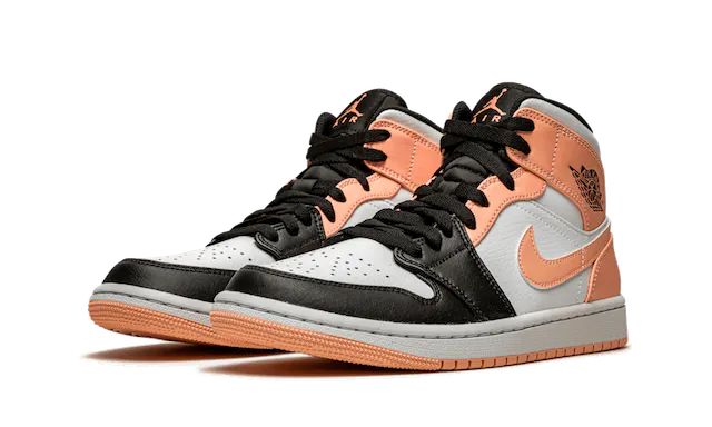 Nike Air Jordan 1 - Crimson Tint – sneakers från Nike, bild 4