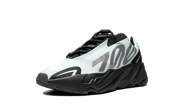 Adidas Yeezy 700 - Blue Tint – sneakers från Adidas, bild 2