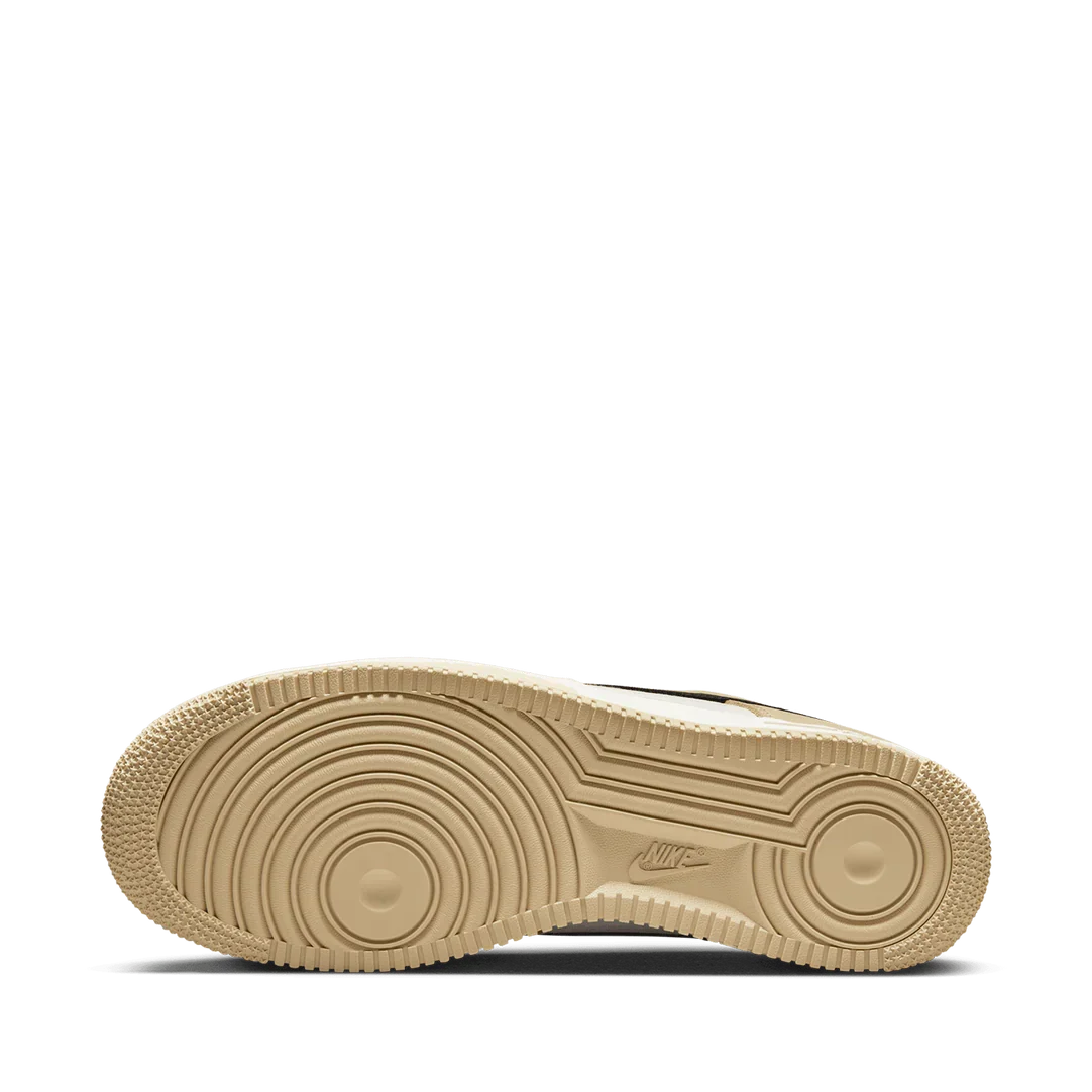 Nike Air Force 1 - Team Gold – sneakers från Nike, bild 6