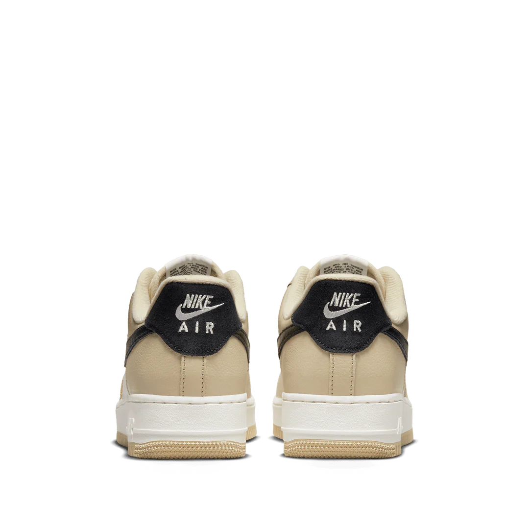Nike Air Force 1 - Team Gold – sneakers från Nike, bild 4