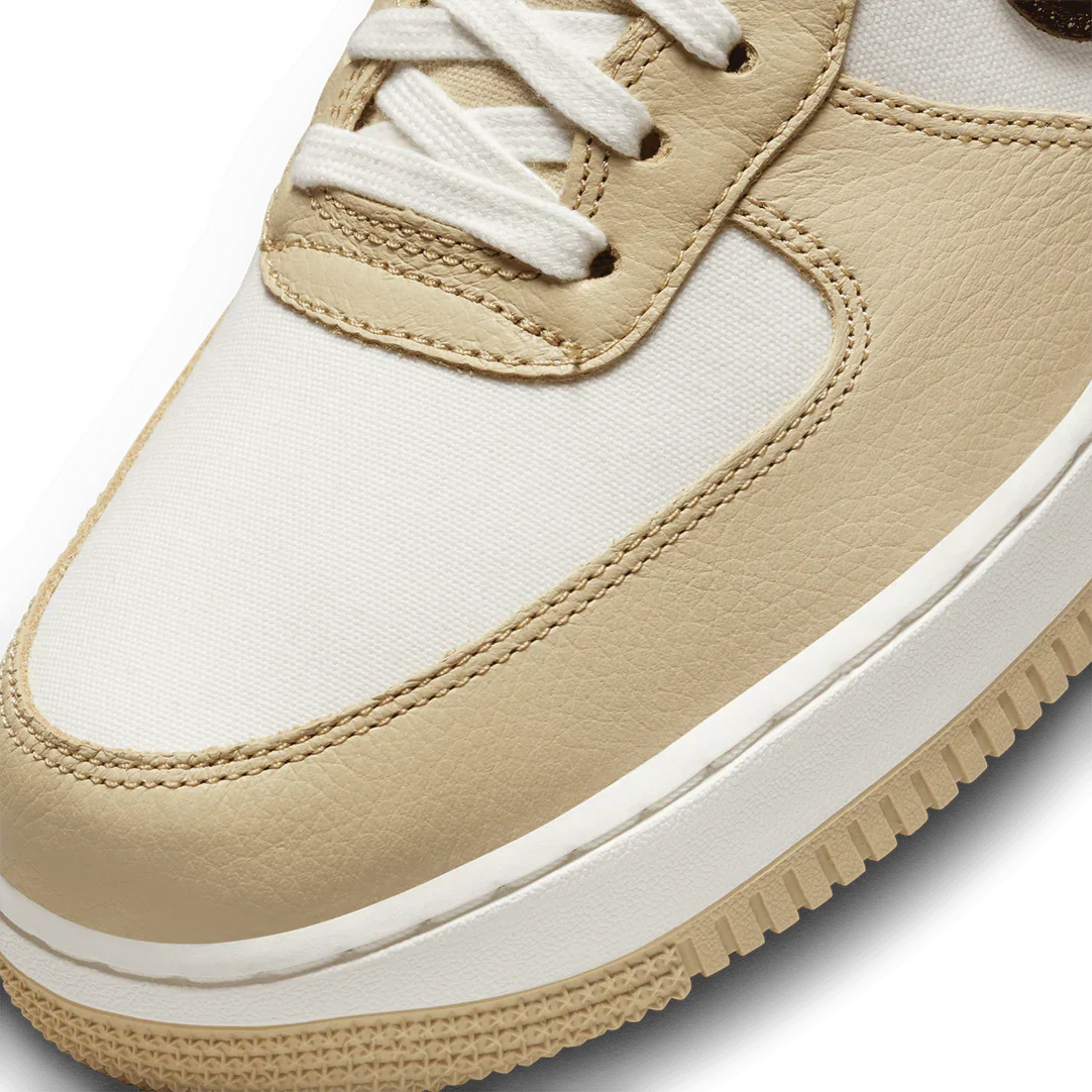 Nike Air Force 1 - Team Gold – sneakers från Nike, bild 3