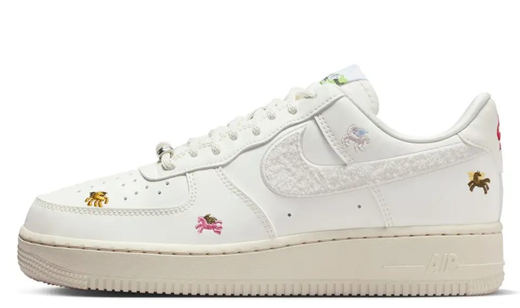 Nike Air Force 1 - Year Of The Horse Phantom Crimson – sneakers från Nike