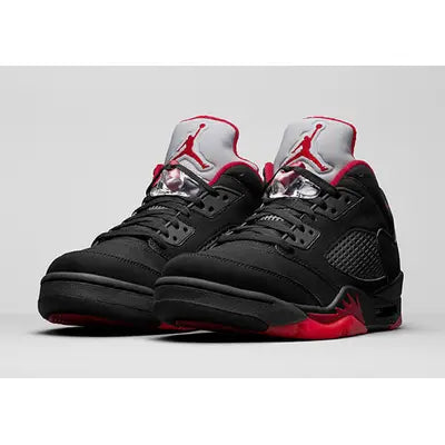 Nike Air Jordan 5 Low - Alternate Black Red – sneakers från Nike, bild 2