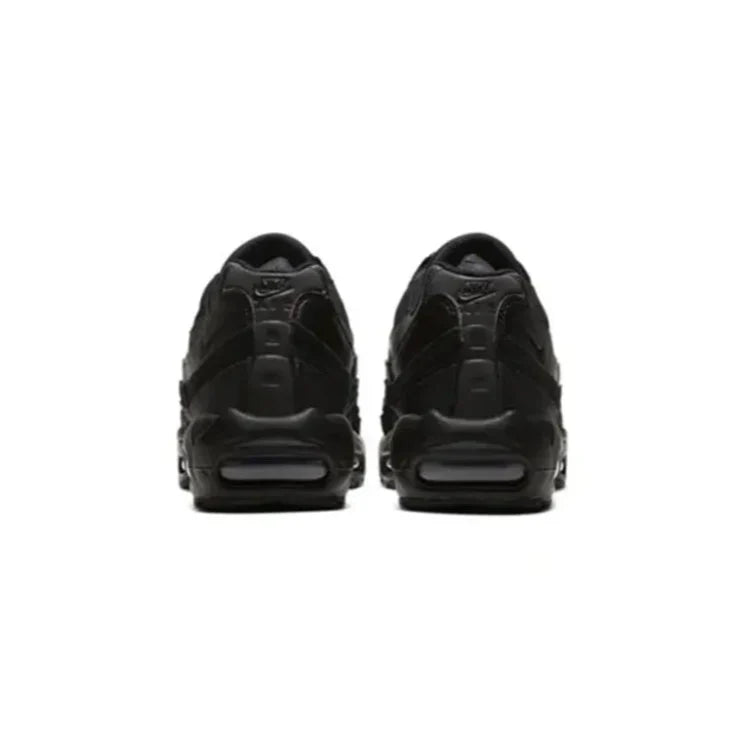 Nike Air Max 95 - Triple Black – sneakers från Nike, bild 4