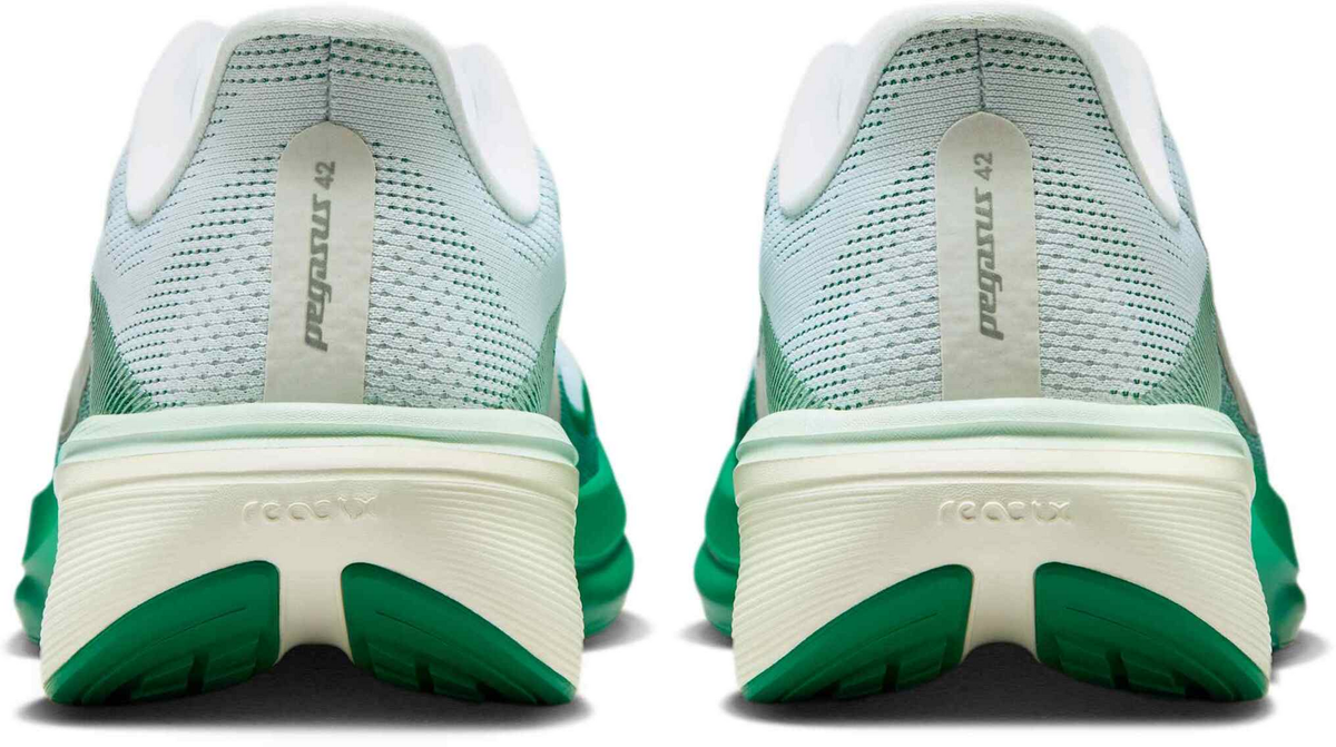 Nike Pegasus 42 - White/Malachite/Barely Green – löparskor från Nike, bild 4