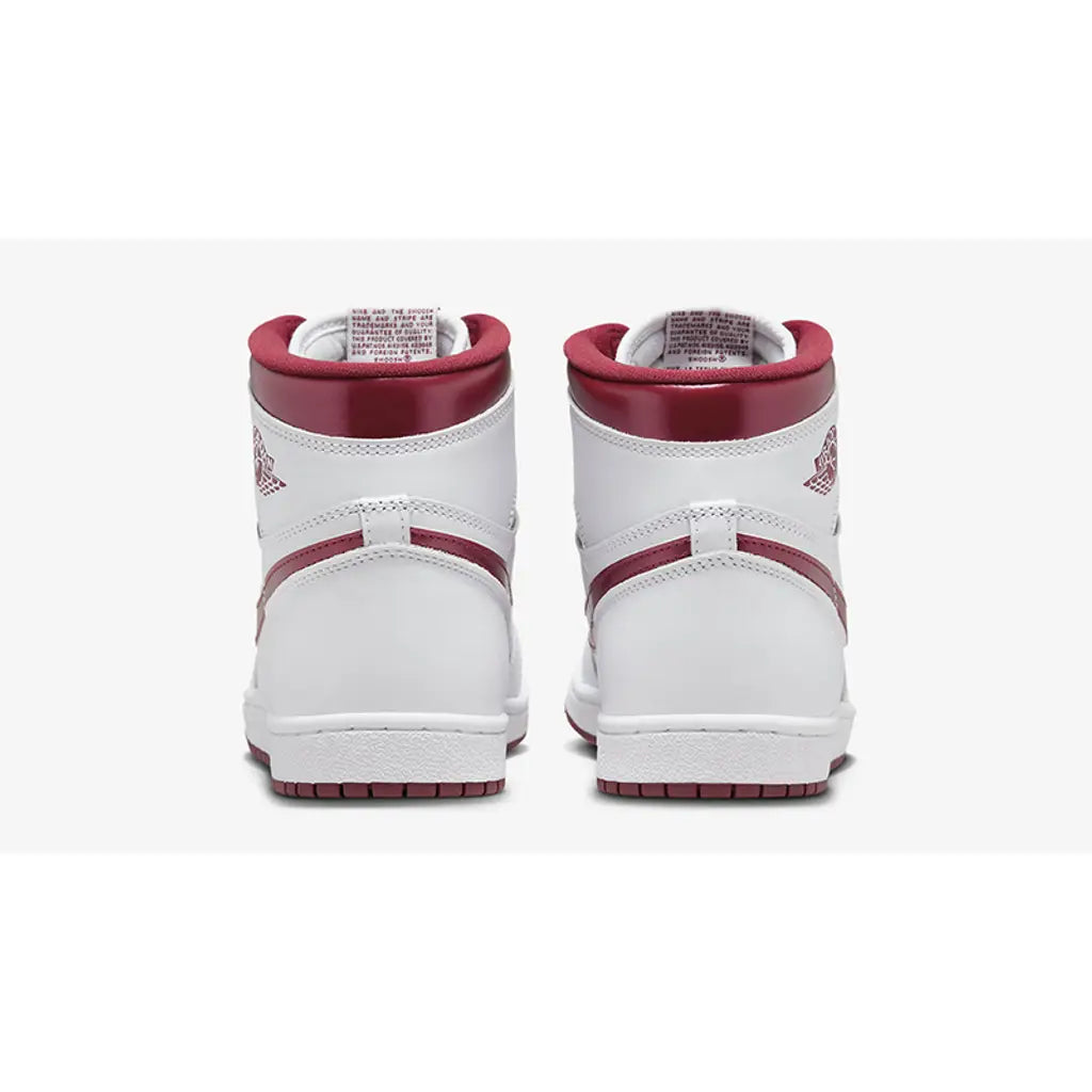 Nike Air Jordan 1 - 85 Metallic Burgundy – sneakers från Nike, bild 4