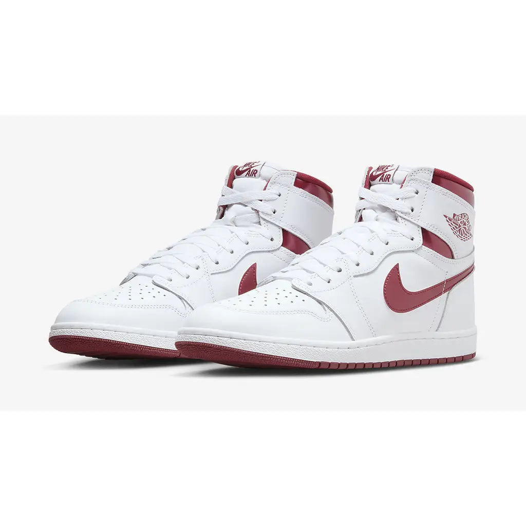 Nike Air Jordan 1 - 85 Metallic Burgundy – sneakers från Nike, bild 2