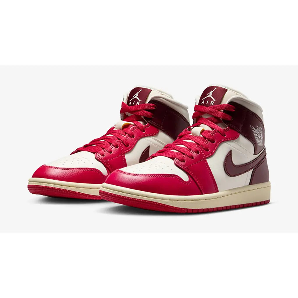 Nike Air Jordan 1 - Mystic Hibiscus – sneakers från Nike, bild 2