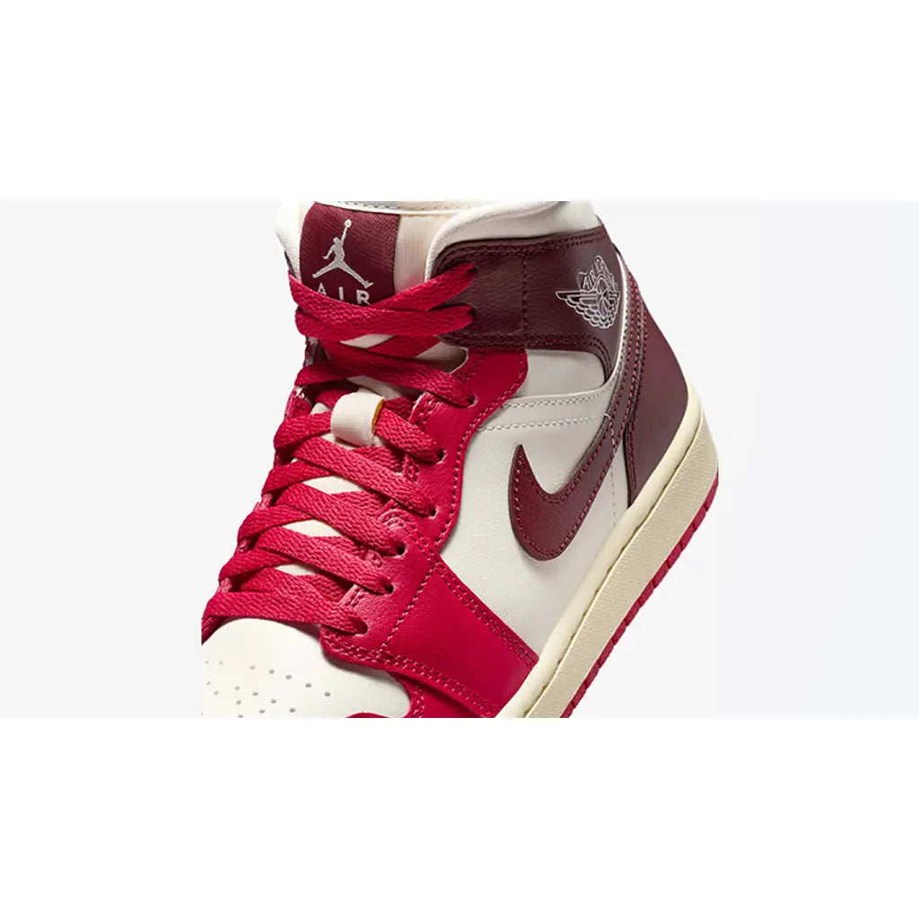 Nike Air Jordan 1 - Mystic Hibiscus – sneakers från Nike, bild 4