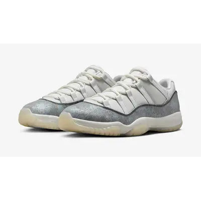 Nike Air Jordan 11 Low - CNY Year of the Snake – sneakers från Nike, bild 2