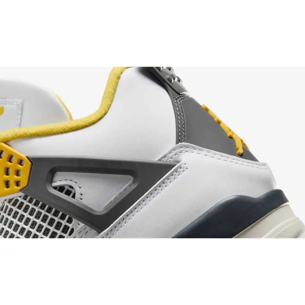 Nike Air Jordan 4 - Vivid Sulfur – sneakers från Nike, bild 5