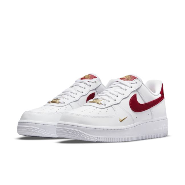 Nike Air Force 1 - Essential Red – sneakers från Nike, bild 2