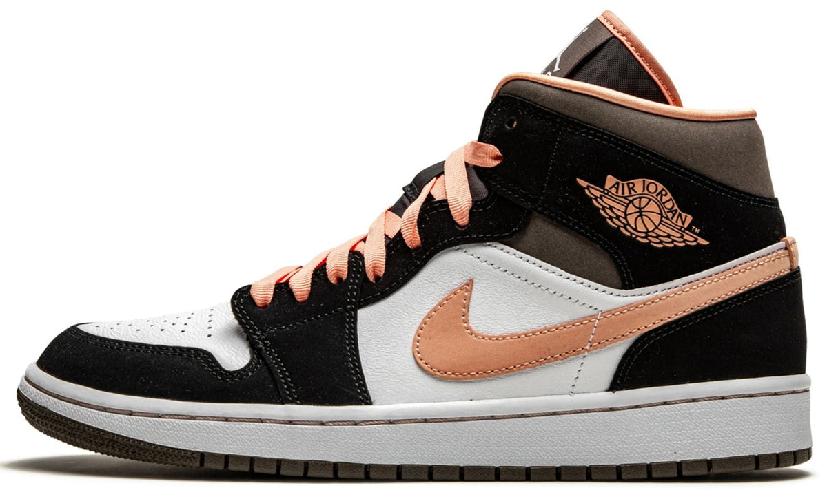 Nike Air Jordan 1 - Peach Mocha – sneakers från Nike