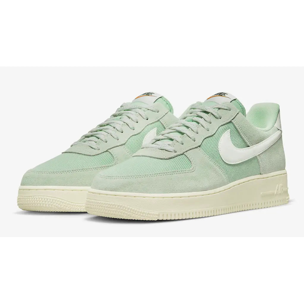 Nike Air Force 1 - Enamel Green – sneakers från Nike, bild 2
