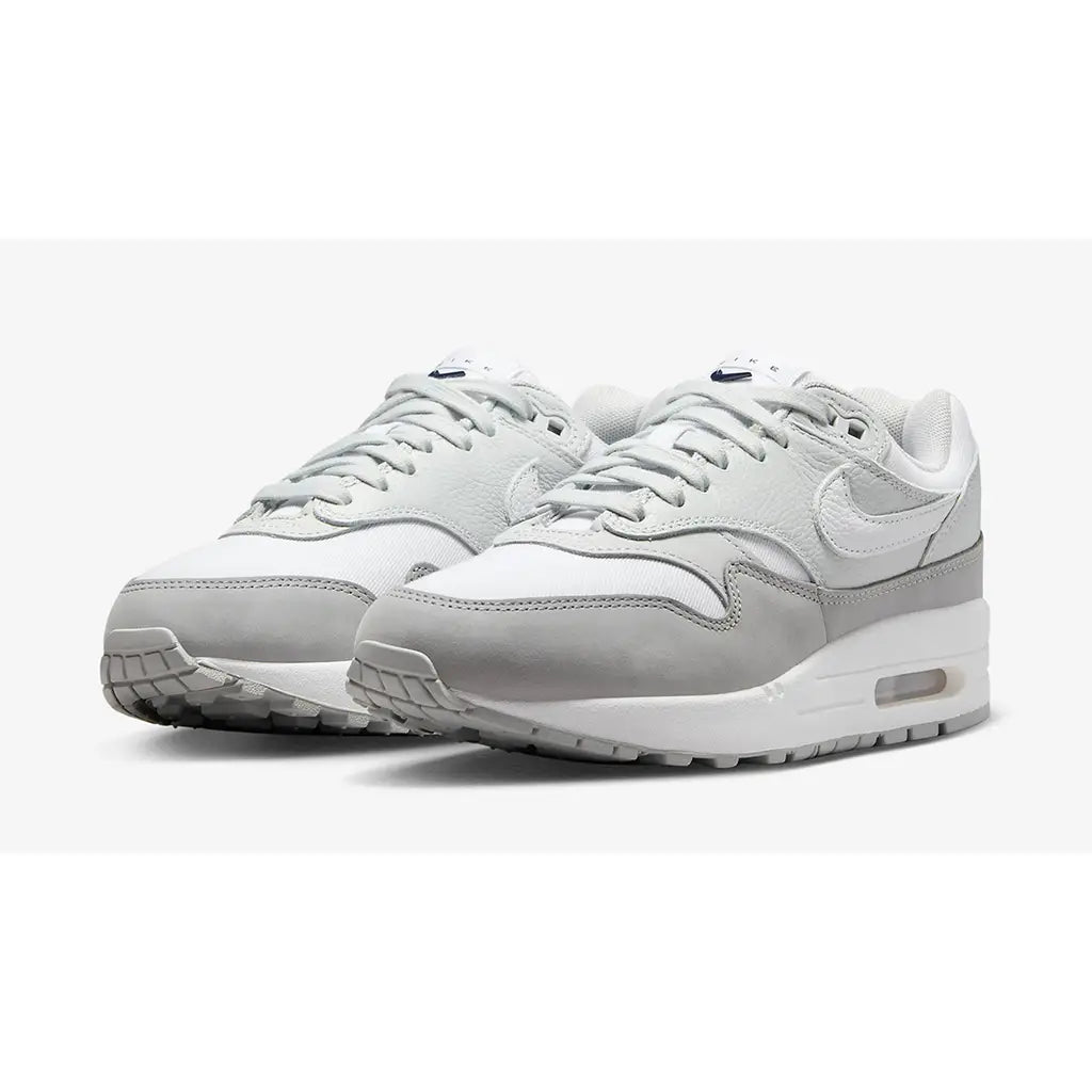Nike Air Max 1 - '87 LX Light Smoke Grey – sneakers från Nike, bild 2