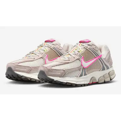 Nike Zoom Vomero 5 - College Grey Hyper Pink – sneakers från Nike, bild 2