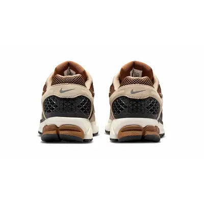 Nike Zoom Vomero 5 - Light British Tan Khaki – sneakers från Nike, bild 4