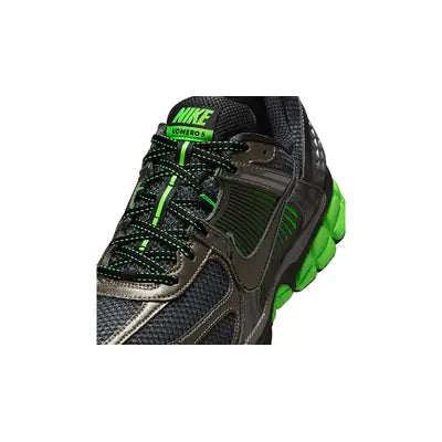 Nike Zoom Vomero 5 - Metallic Pewter Green Strike – sneakers från Nike, bild 3