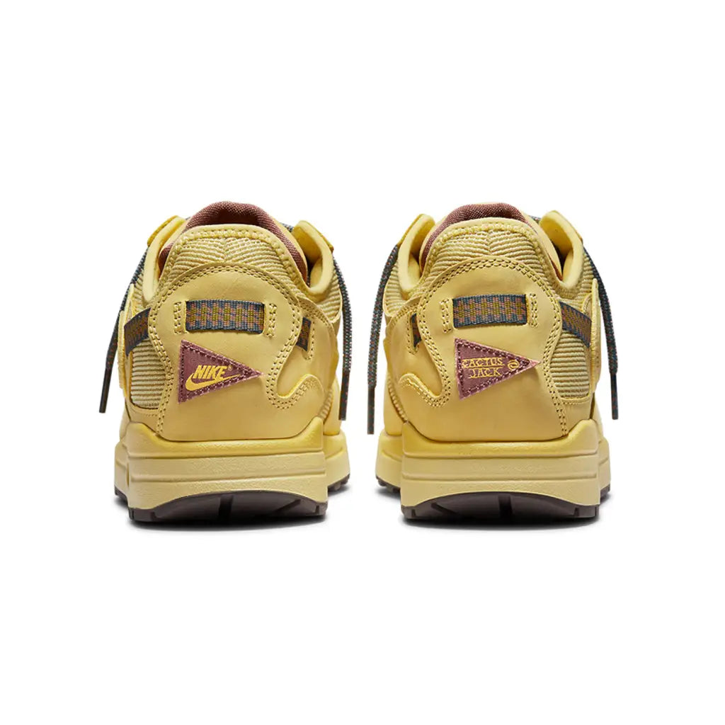 Nike Air Max 1 X Travis Scott - Cactus Jack Saturn Gold – sneakers från Nike, bild 4